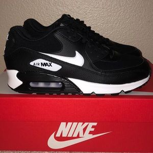 Women’s Nike Air Max 90 Black